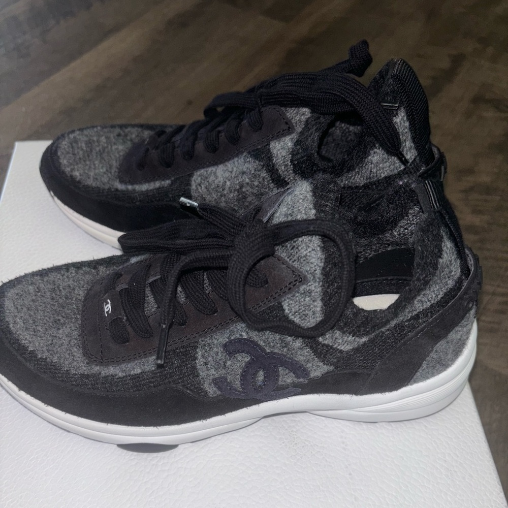 new never worn Chanel sneakers